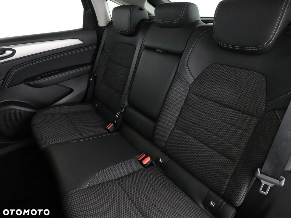 Renault Arkana 1.6 E-TECH Intens MMT - 17