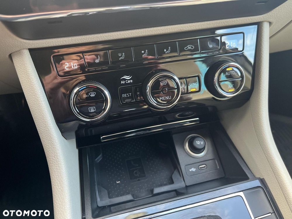 Skoda Superb 2.0 TSI 4x4 L&K DSG - 22