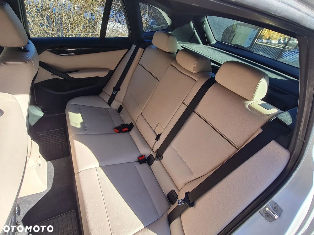 BMW X1 xDrive20d - 15