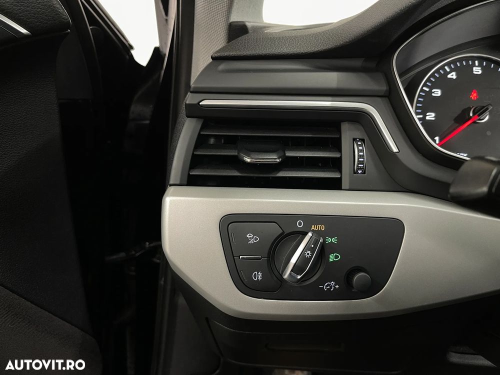 Audi A4 35 TFSI S tronic MHEV Advanced - 24