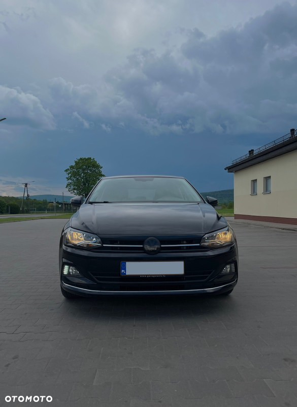 Volkswagen Polo - 2