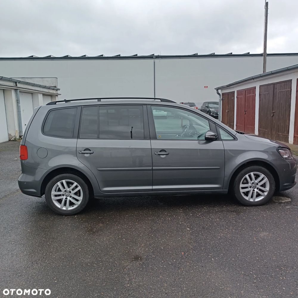 Volkswagen Touran 2.0 TDI DPF Comfortline DSG - 2