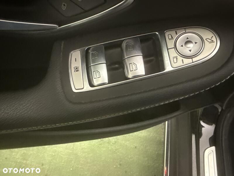Mercedes-Benz EQC 400 4-Matic - 17