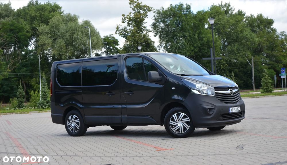 Opel Vivaro - 10