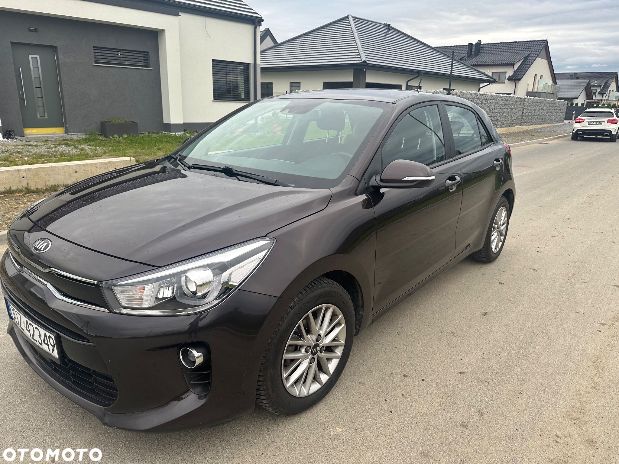 Kia Rio - 1