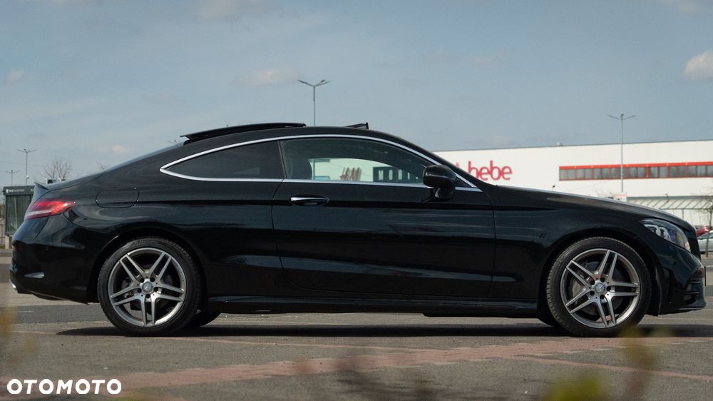 Mercedes-Benz Klasa C 300 d 9G-TRONIC AMG Line - 5
