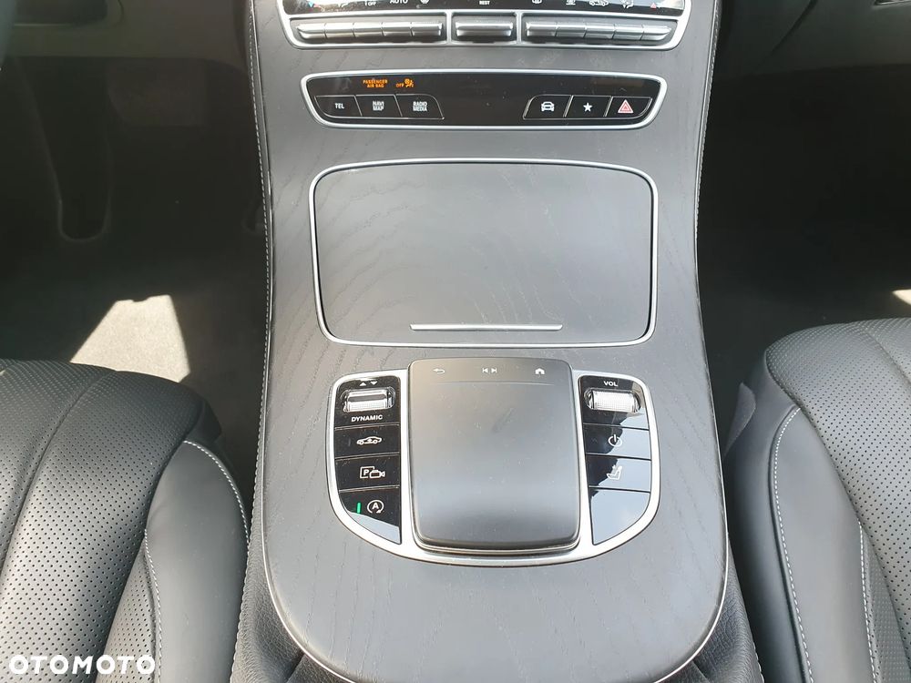 Mercedes-Benz Klasa E 400 d 4Matic 9G-TRONIC AMG Line - 20