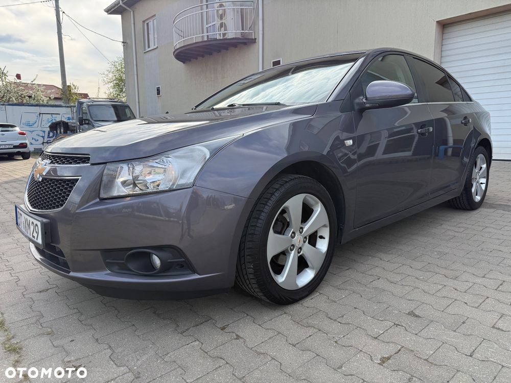 Chevrolet Cruze 1.8 LTZ - 2