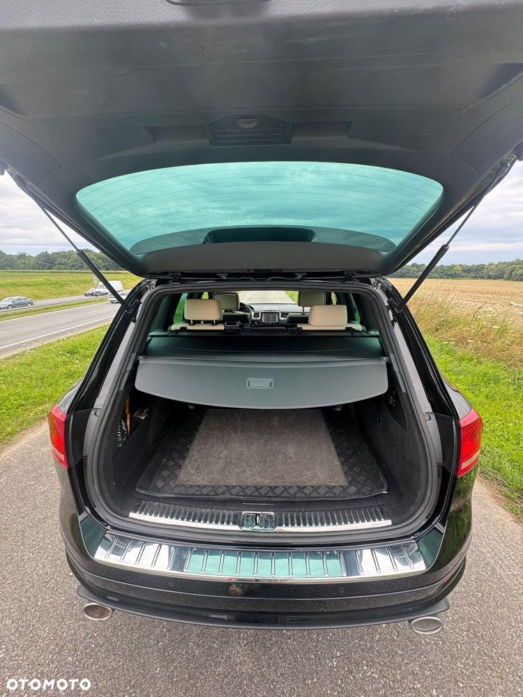 Volkswagen Touareg 3.0 V6 TDI BMT R-Style - 6