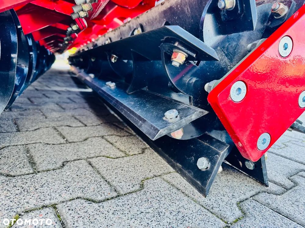 Krukowiak Mulczer agregat do poplonów ścierniska Alfa Mulch 5,0 m - 22