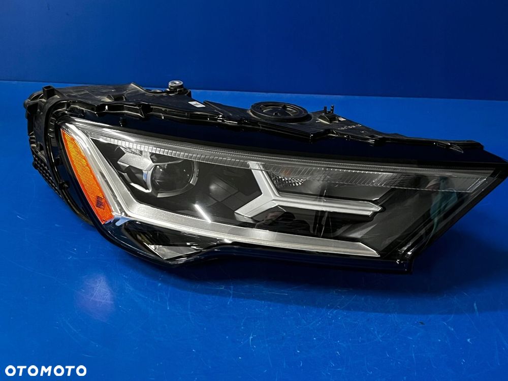 PRAWY FULL LED AUDI Q7 4M0 LIFT ORYGINAŁ USA BDB - 1