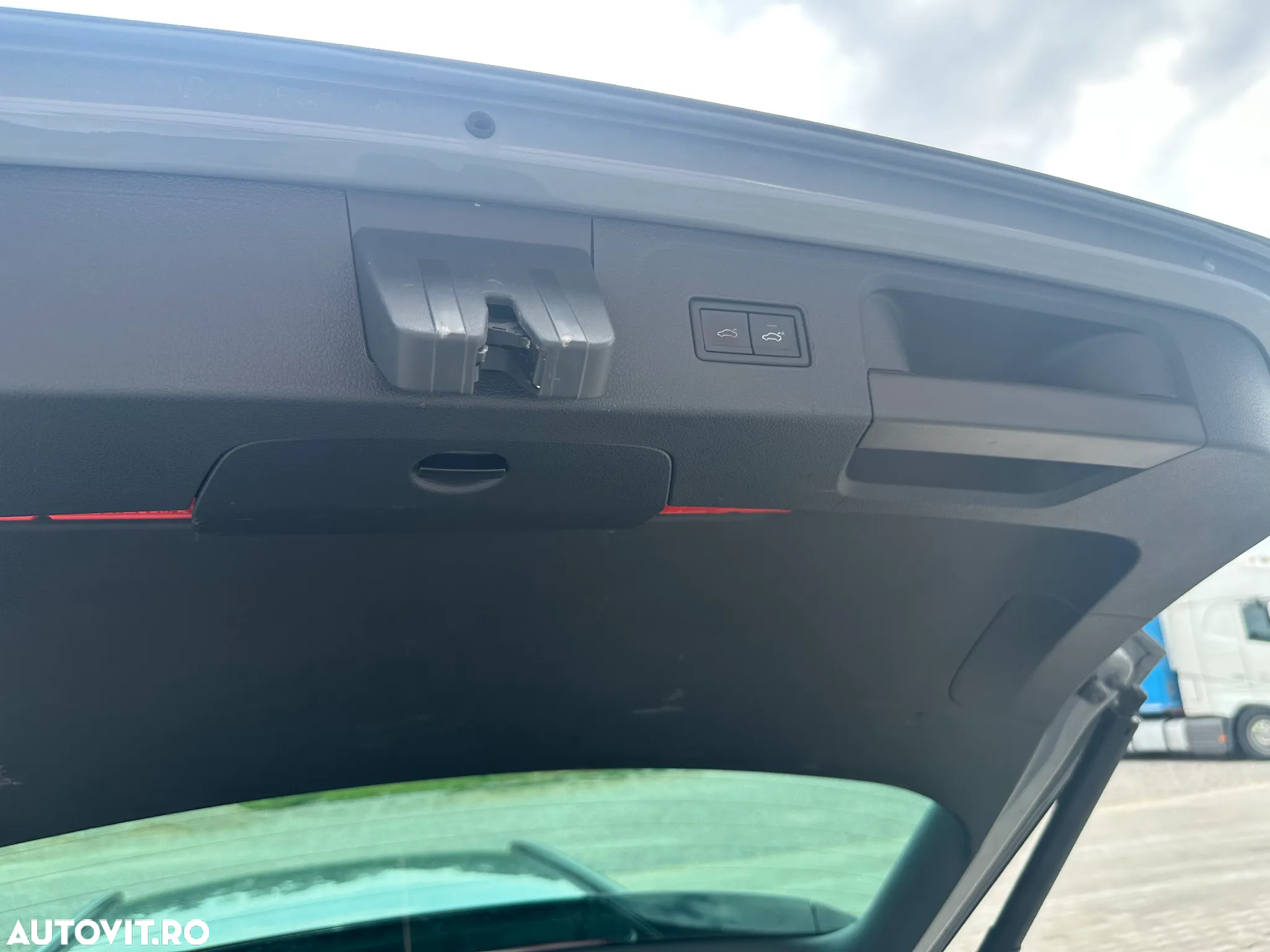 Volkswagen Passat 2.0 TDI SCR DSG - 14