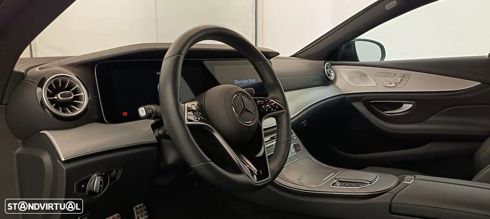 Mercedes-Benz CLS 300 d 4Matic - 22