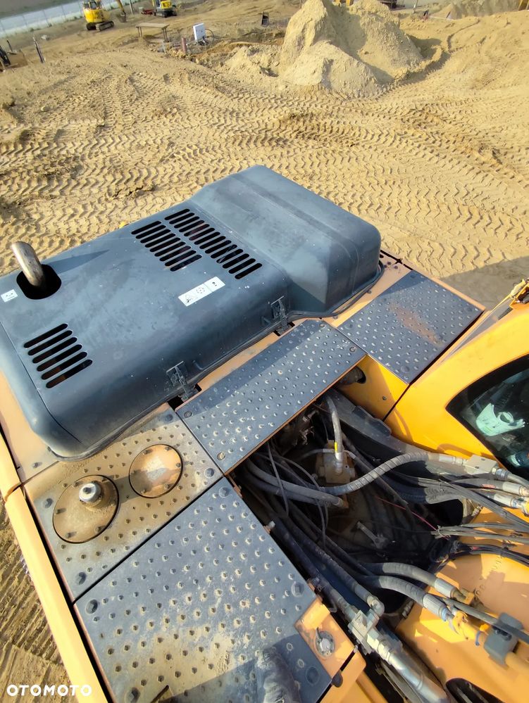 Hyundai 300 LCN-9A - 2