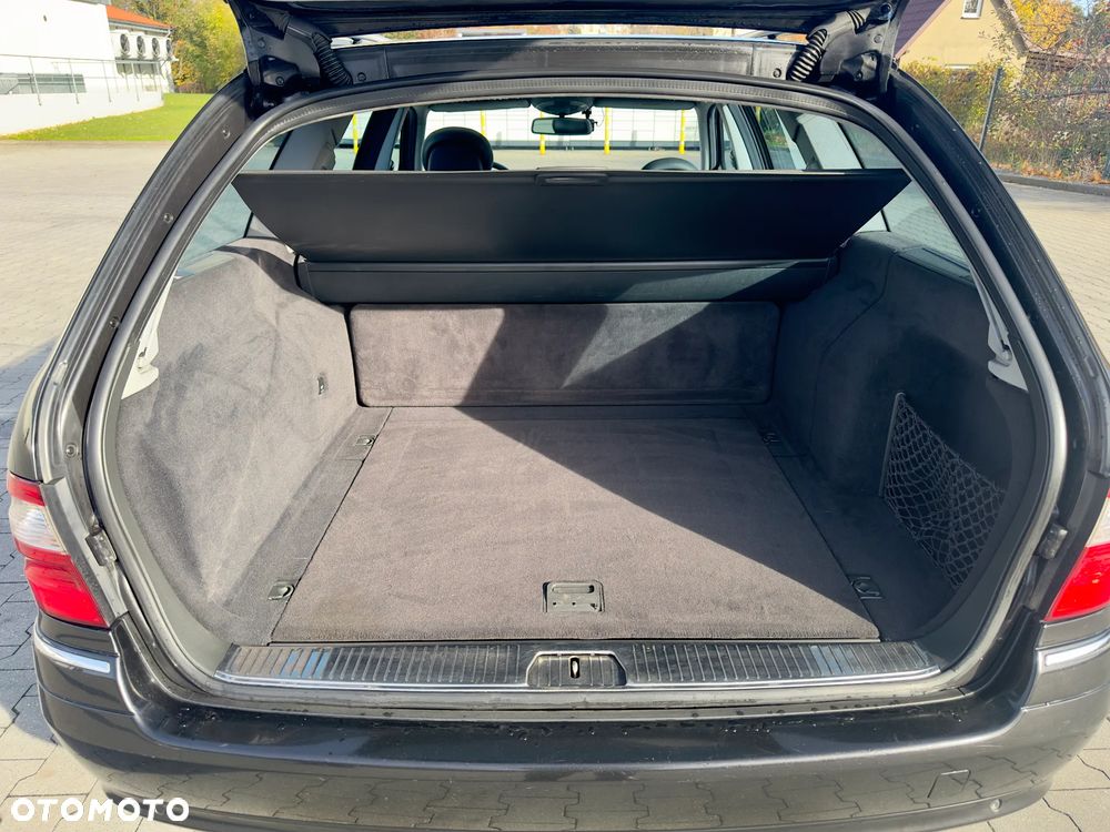 Mercedes-Benz Klasa E - 23