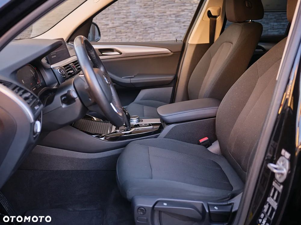 BMW X3 xDrive20i - 19