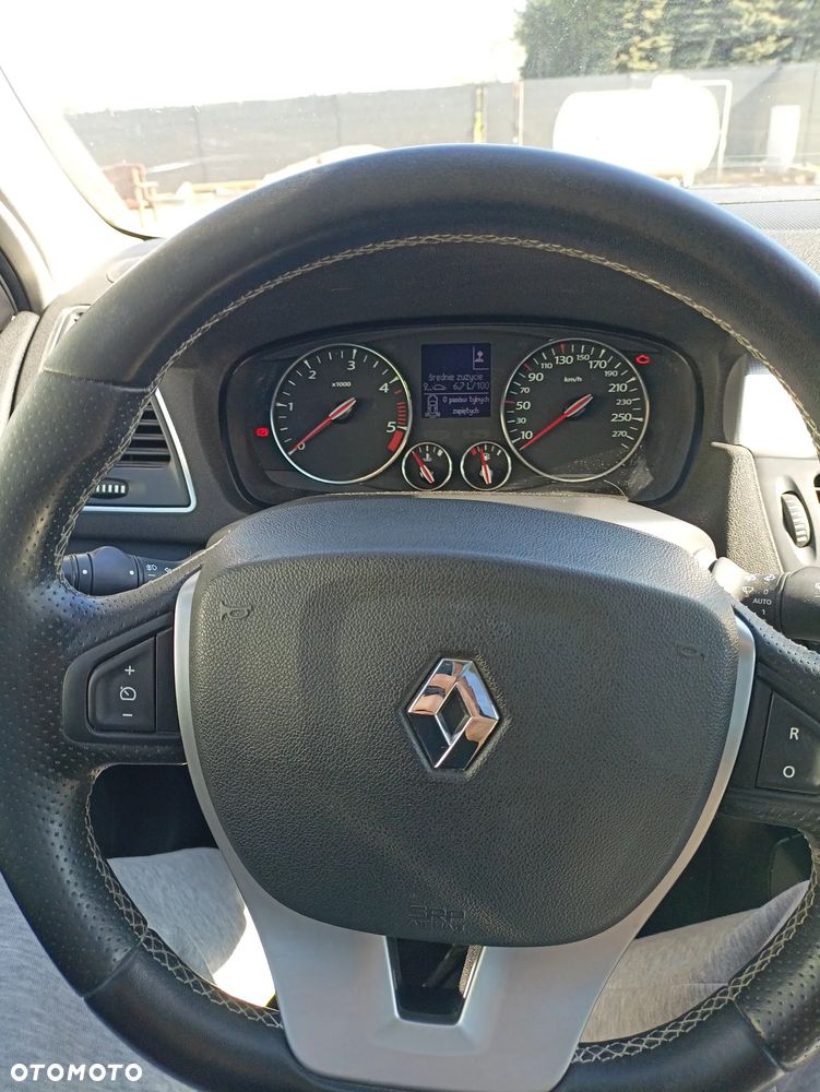 Renault Laguna ver-dci-150-fap-dynamique - 4