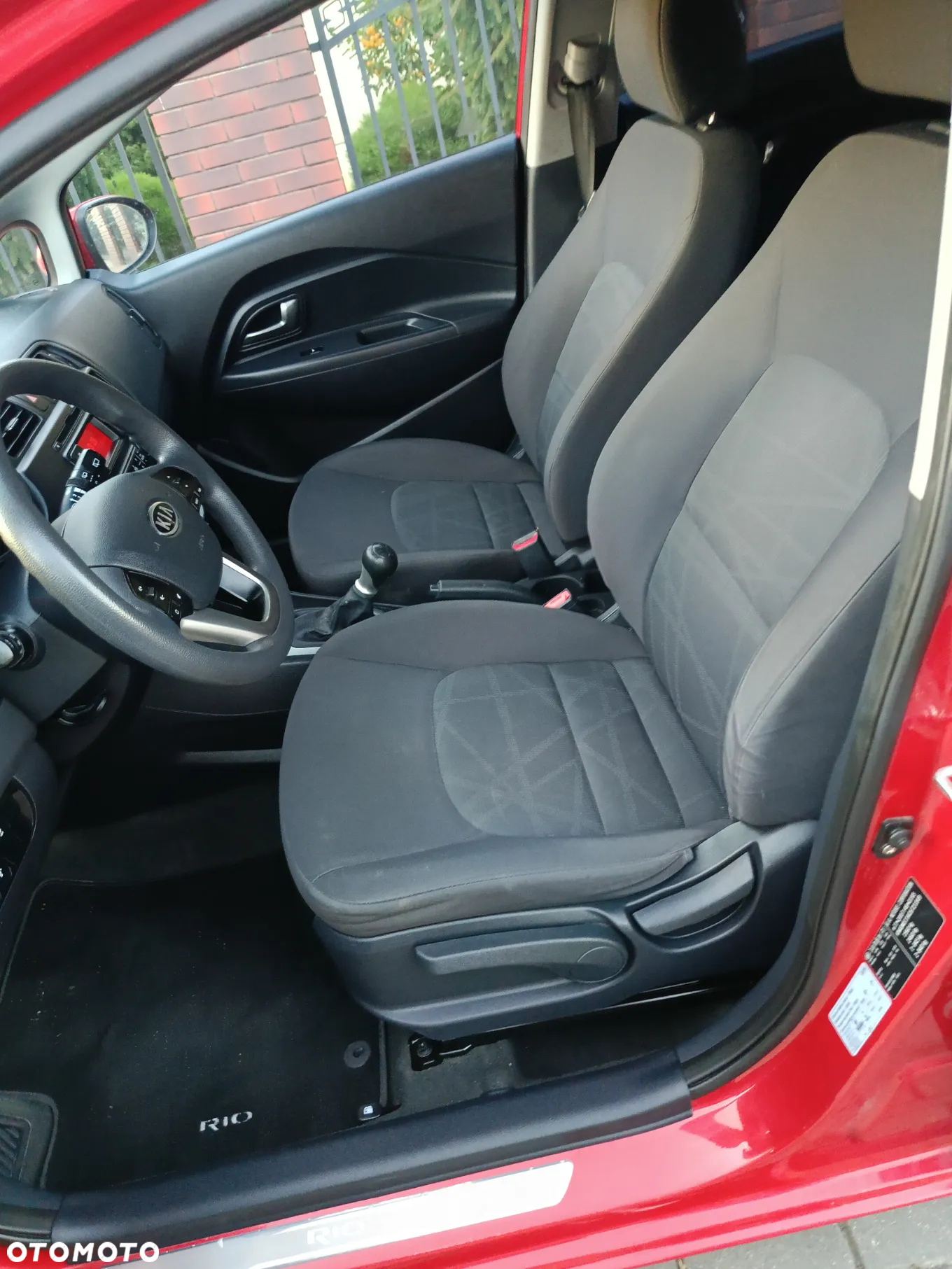 Kia Rio 1.2 Attract - 12