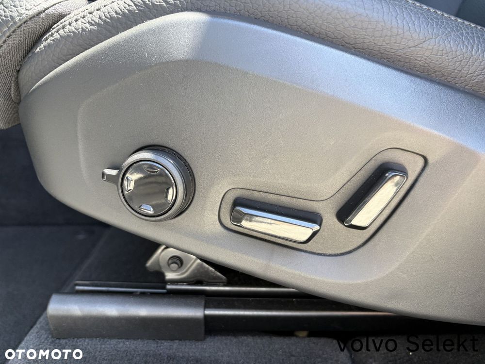 Volvo XC 60 - 18