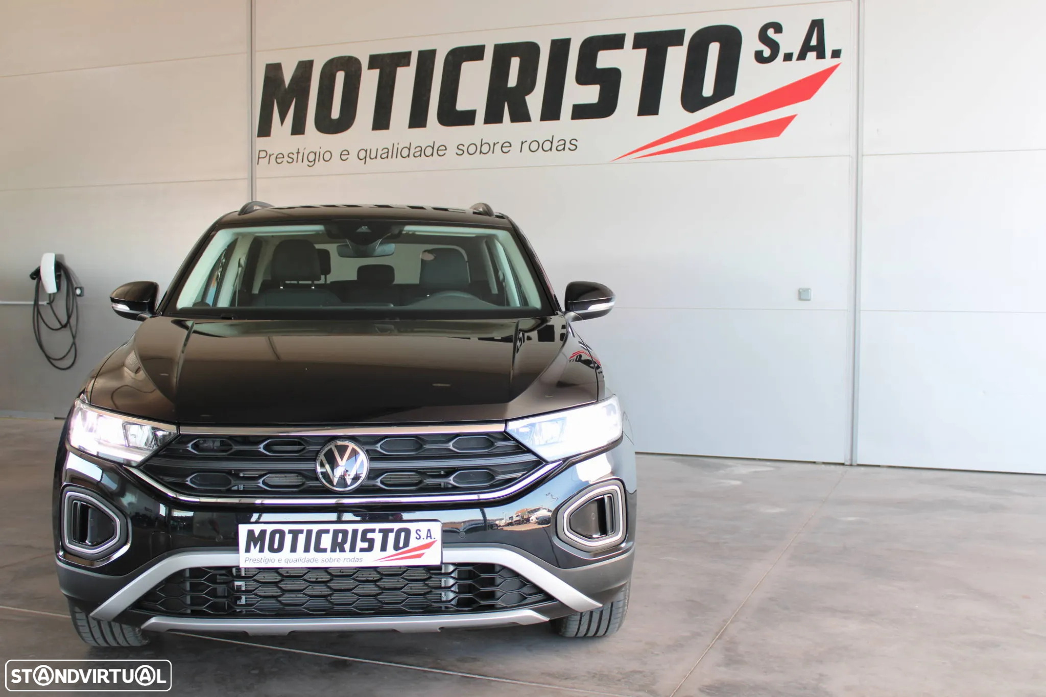 VW T-Roc 1.0 TSI Urban - 2