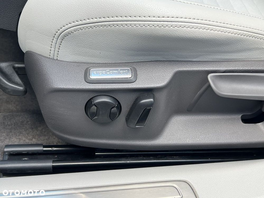 Volkswagen Passat 2.0 TSI Elegance DSG - 12