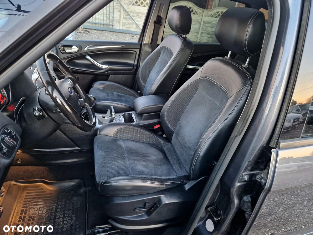 Ford S-Max 2.0 Titanium - 13