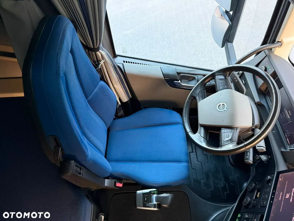 Volvo FH500/EURO6//METALIK/FULL LED/NAVI/KLIMA.POSTOJOWA/SPROWADZONY - 28
