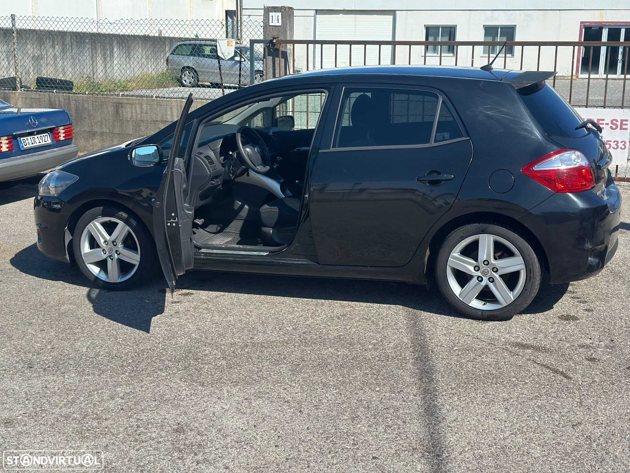 Toyota Auris 1.4 D-4D Exclusive - 2