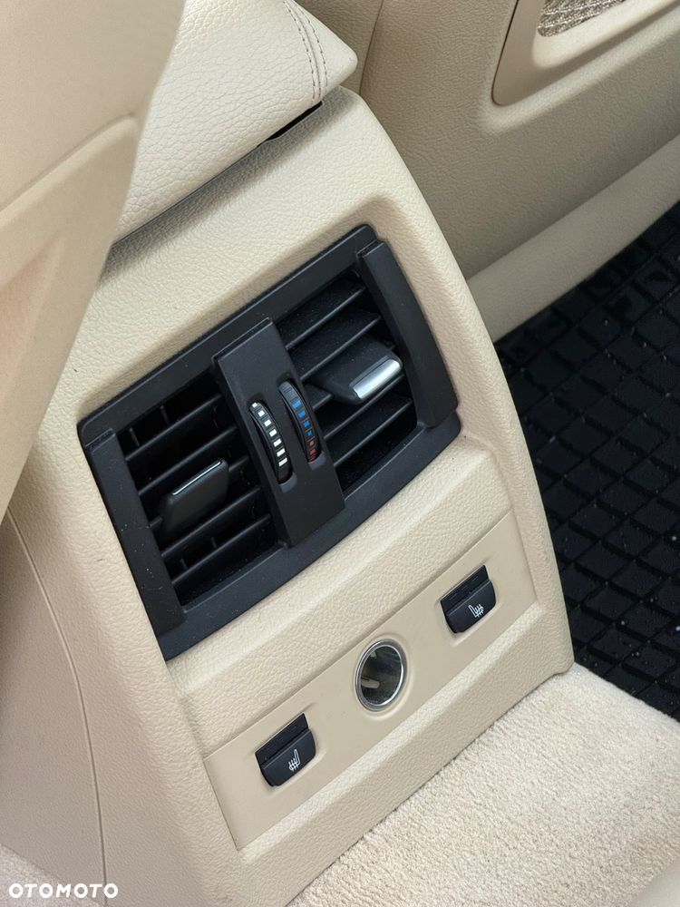 BMW Seria 3 328i xDrive - 13