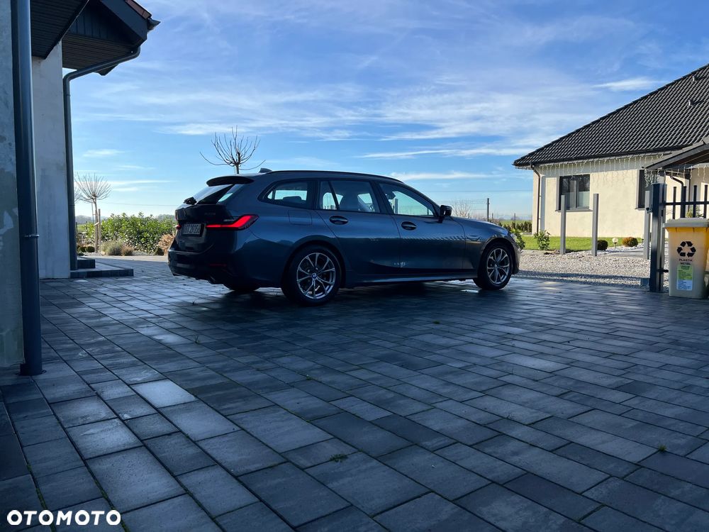 BMW Seria 3 320d Sport Line Shadow - 12