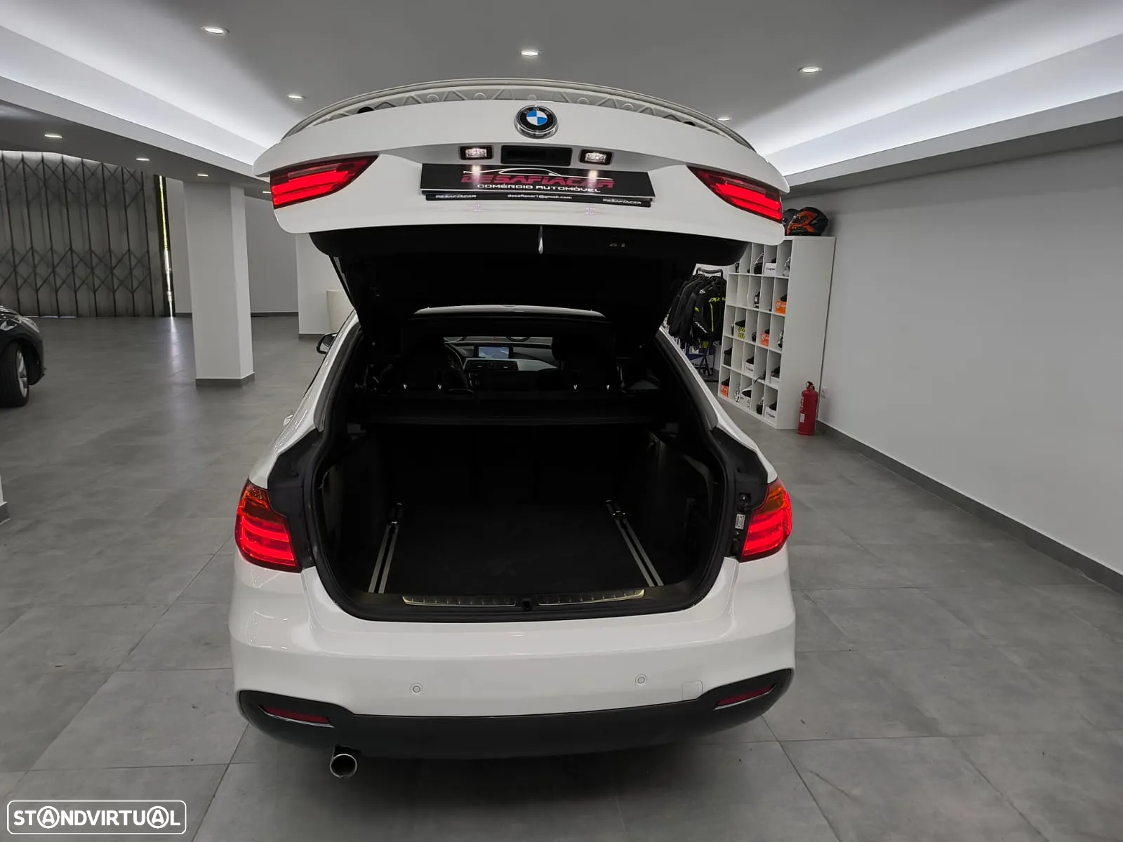 BMW 320 Gran Turismo d xDrive Auto Pack M - 39