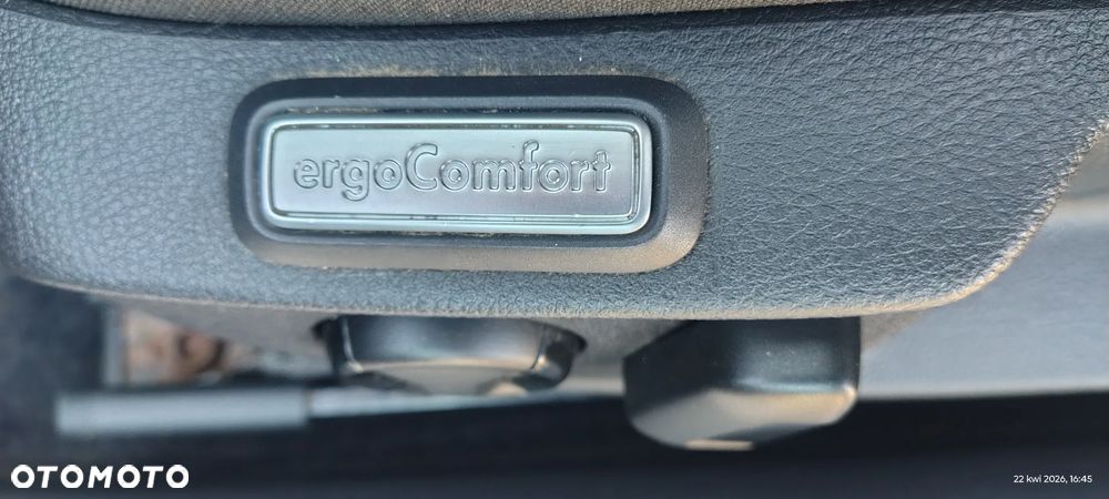 Volkswagen Passat 2.0 TDI (BlueMotion Technology) Comfortline - 16