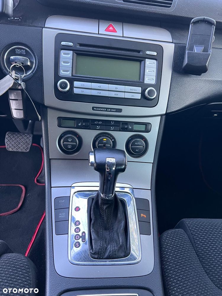 Volkswagen Passat 2.0 TDI DSG Trendline - 22