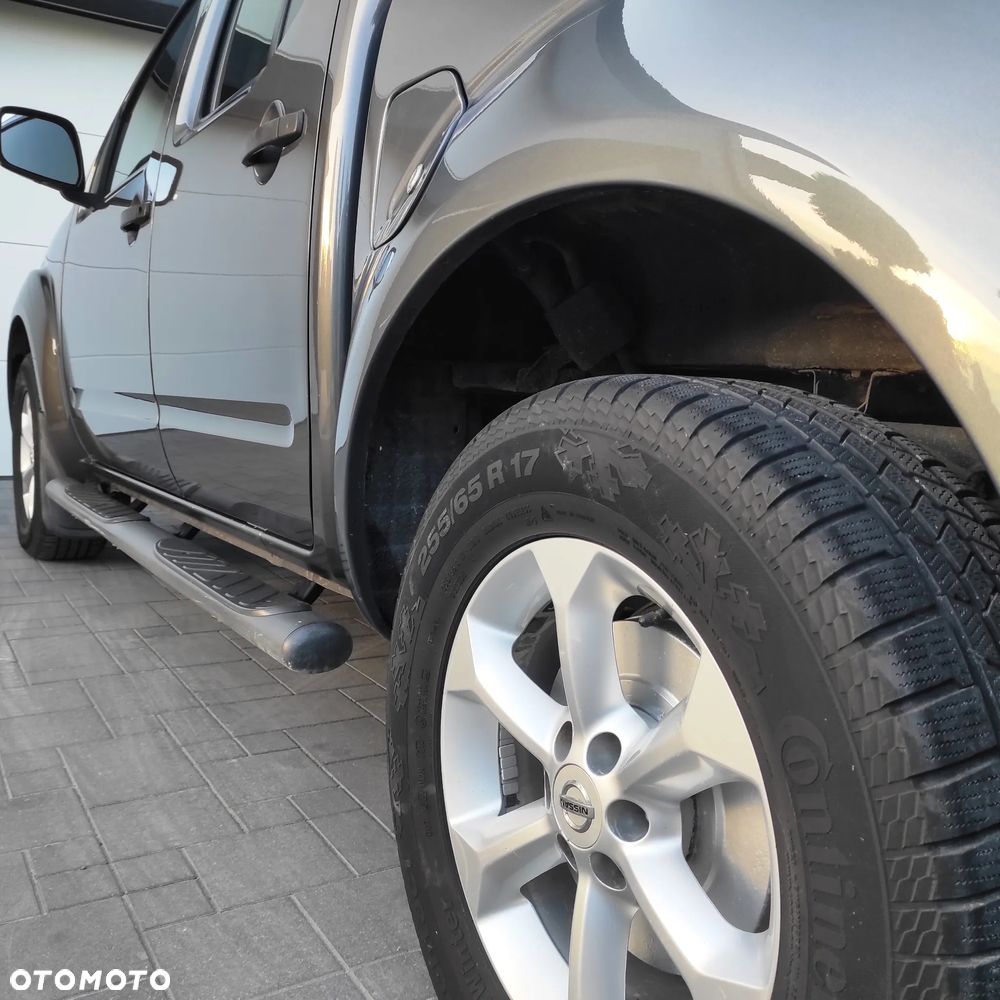 Nissan Navara 2.5 D Platinum - 14
