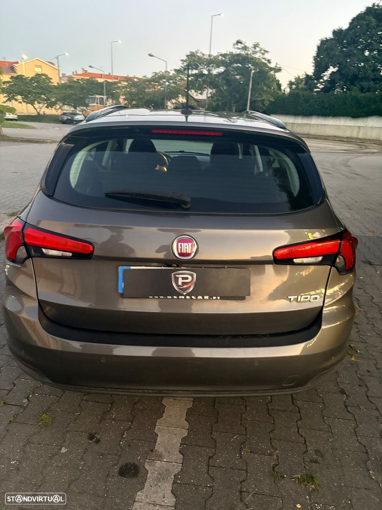 Fiat Tipo Station Wagon 1.3 M-Jet Lounge - 5