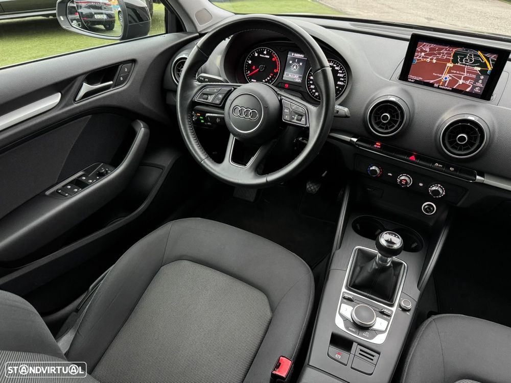 Audi A3 Sportback 30 TDI - 21