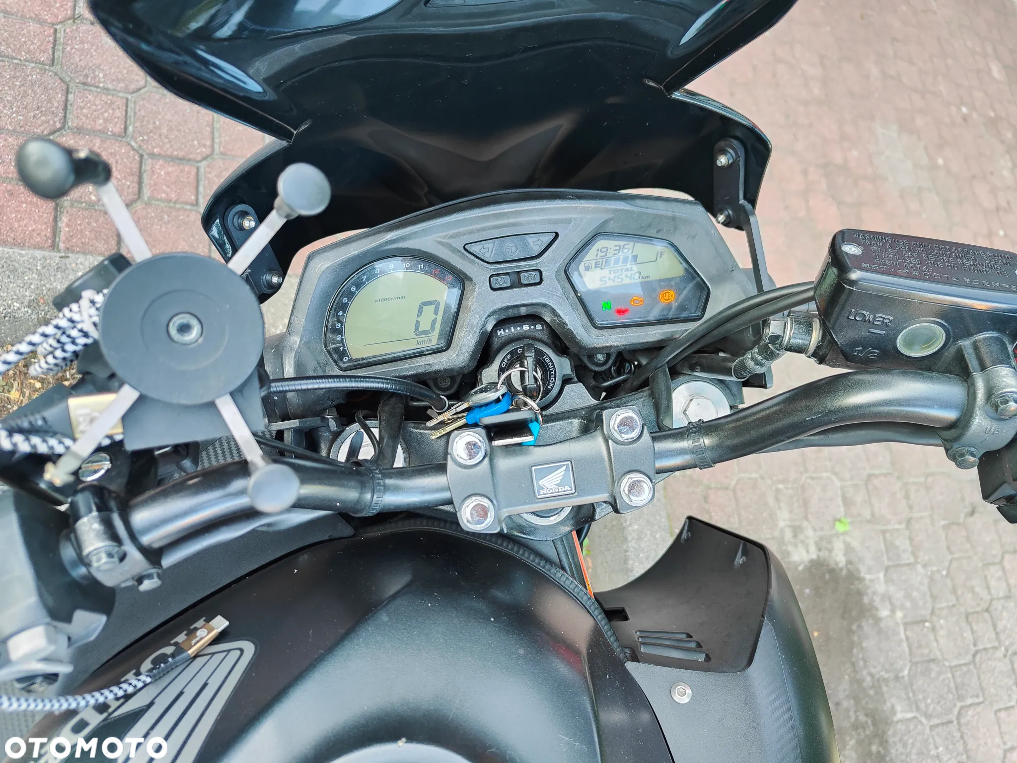 Honda CBF - 4