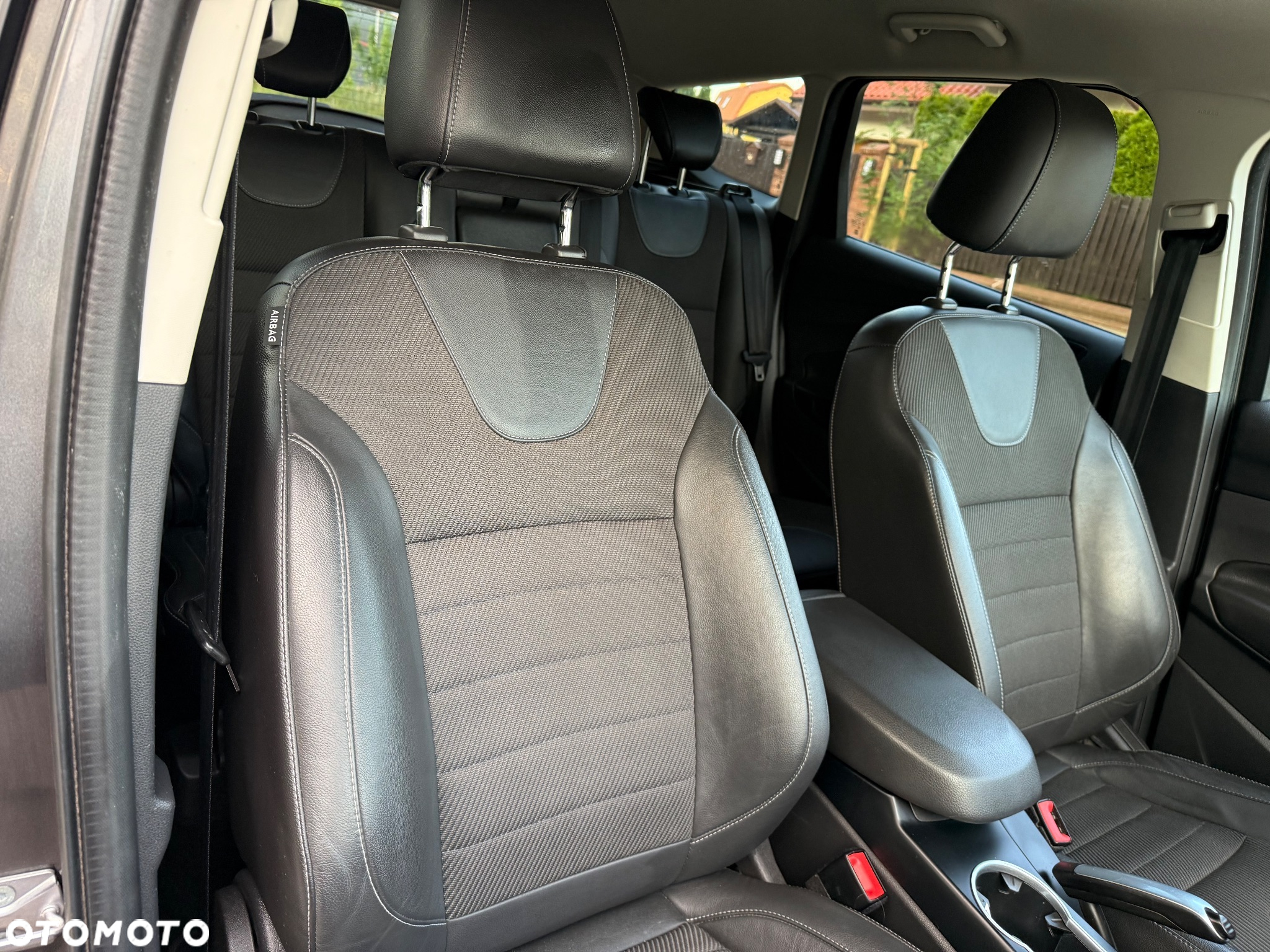 Ford Kuga - 16