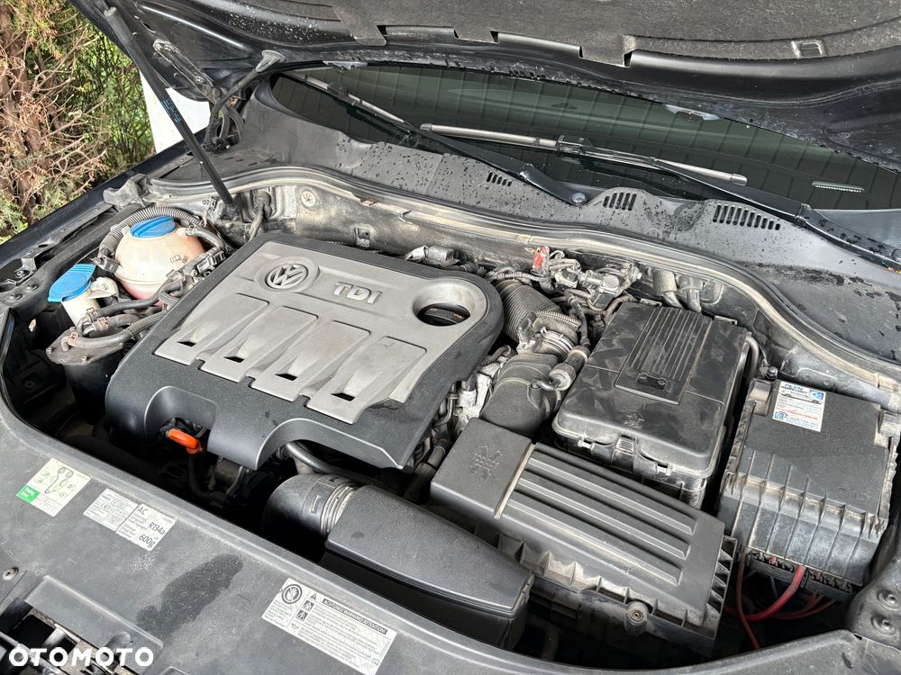 Volkswagen Passat 2.0 TDI Comfortline DSG - 24