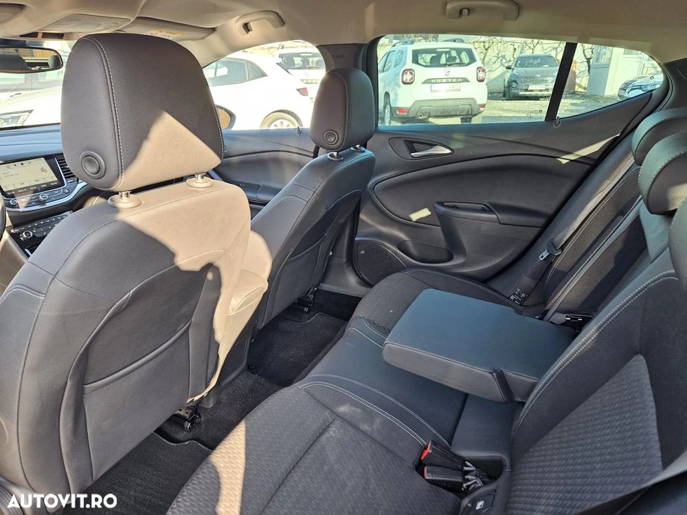 Opel Astra 1.6 CDTI ECOTEC Start/Stop Dynamic - 6