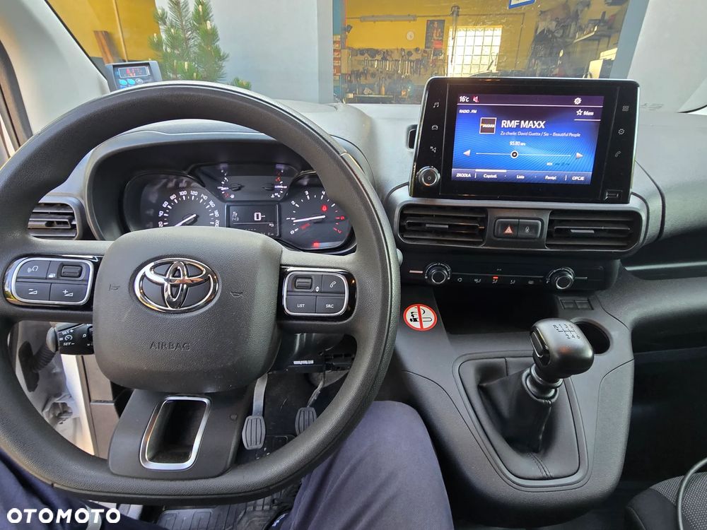 Toyota Proace City - 13