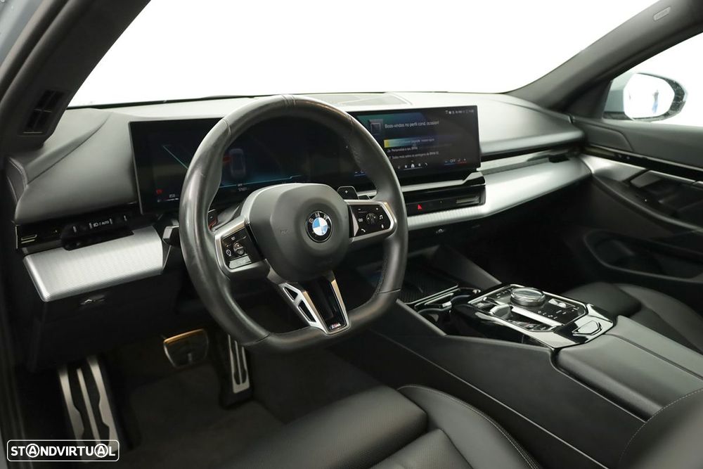 BMW 520 d Pack Desportivo M - 7