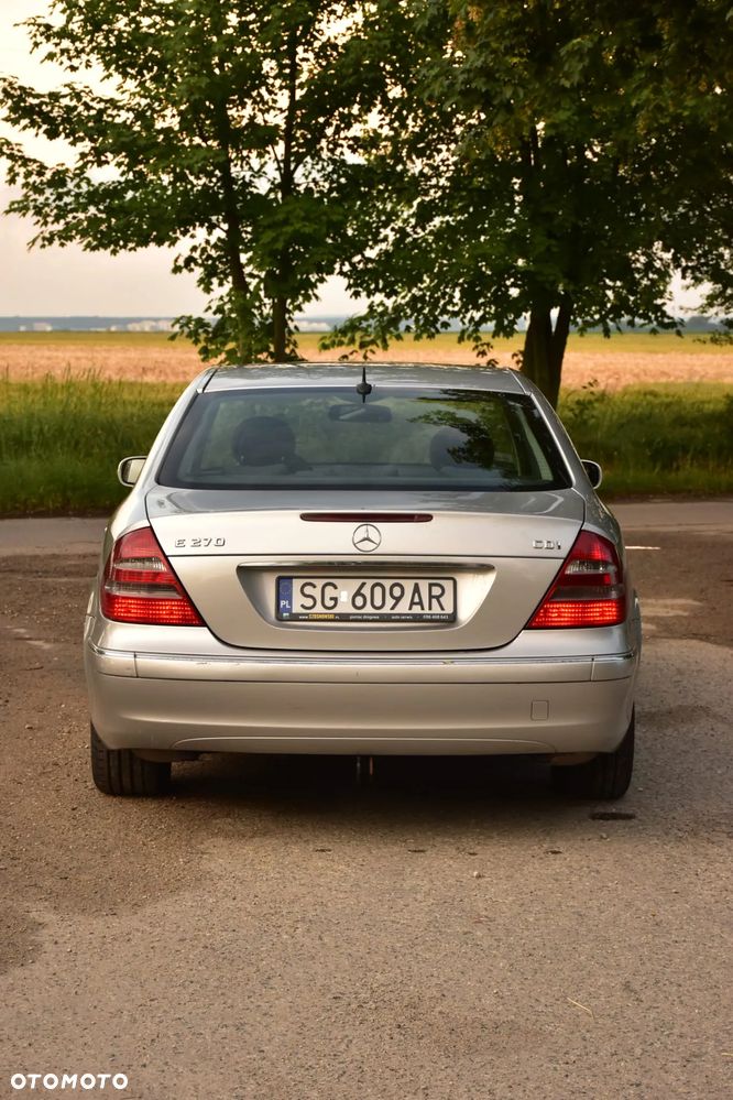 Mercedes-Benz Klasa E 270 CDI Elegance - 8