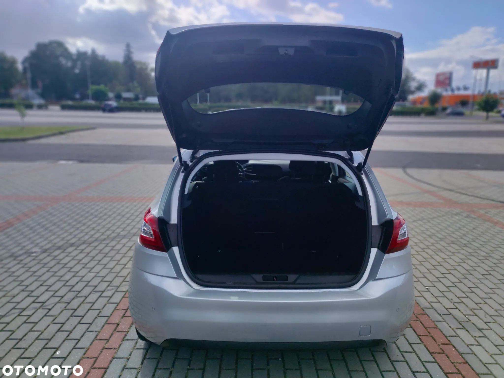 Peugeot 308 BlueHDi FAP 150 EAT6 Stop&Start Allure - 15