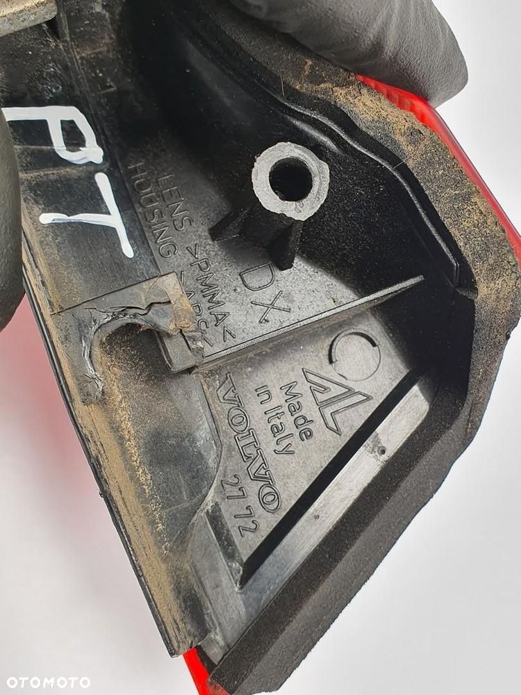 LAMPA ODBLASK KLAPY PRAWY TYŁ TYLNA VOLVO C70 II - 4