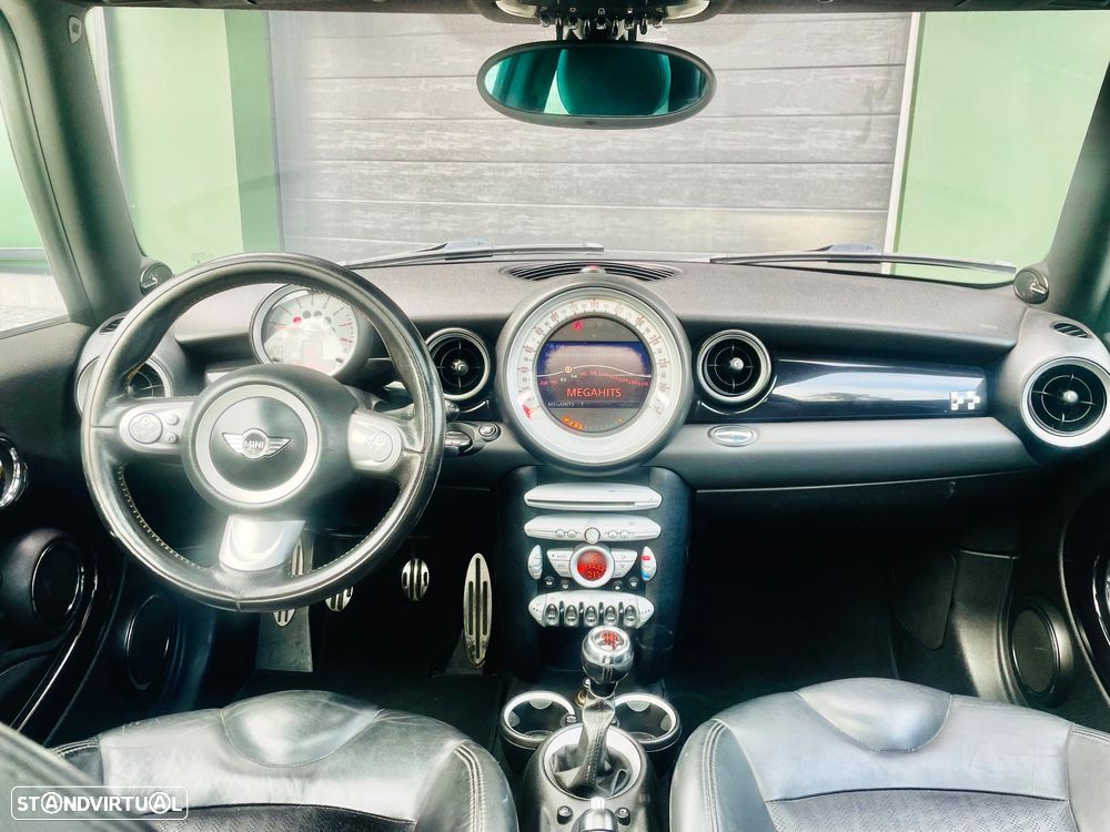 MINI Coupé John Cooper Works - 18