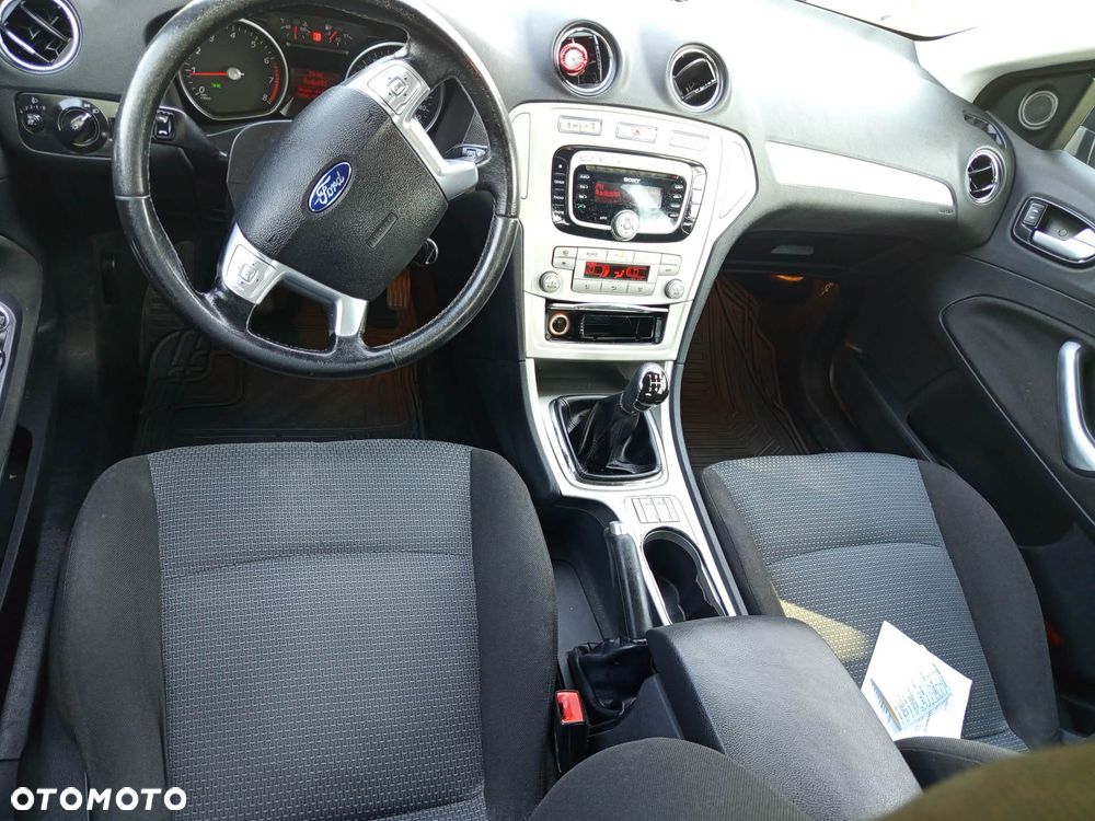 Ford Mondeo 2.0 Titanium - 9