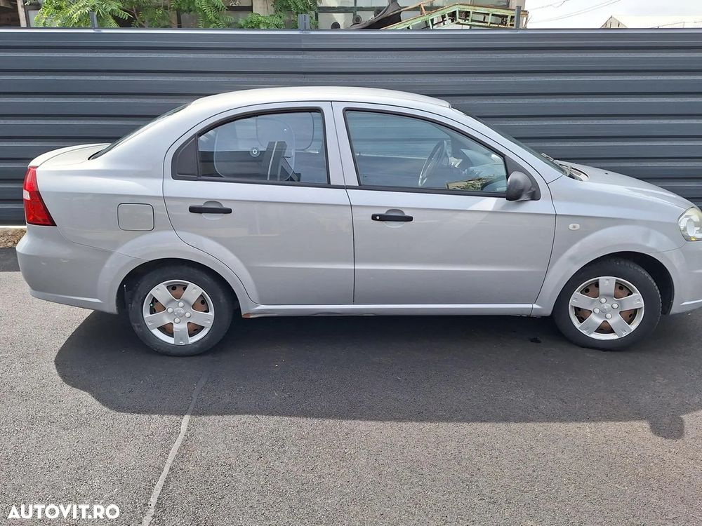 Chevrolet Aveo - 10