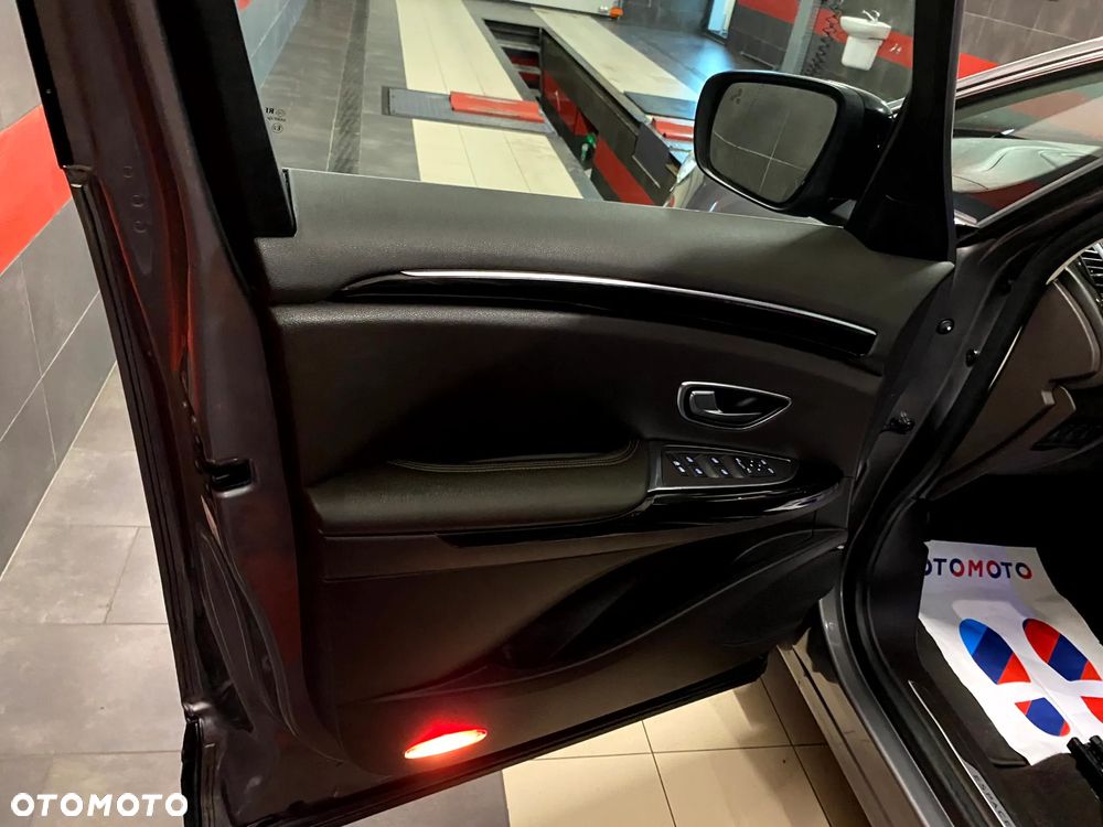 Renault Espace 1.6 dCi Energy SL Techno EDC 7 os - 16