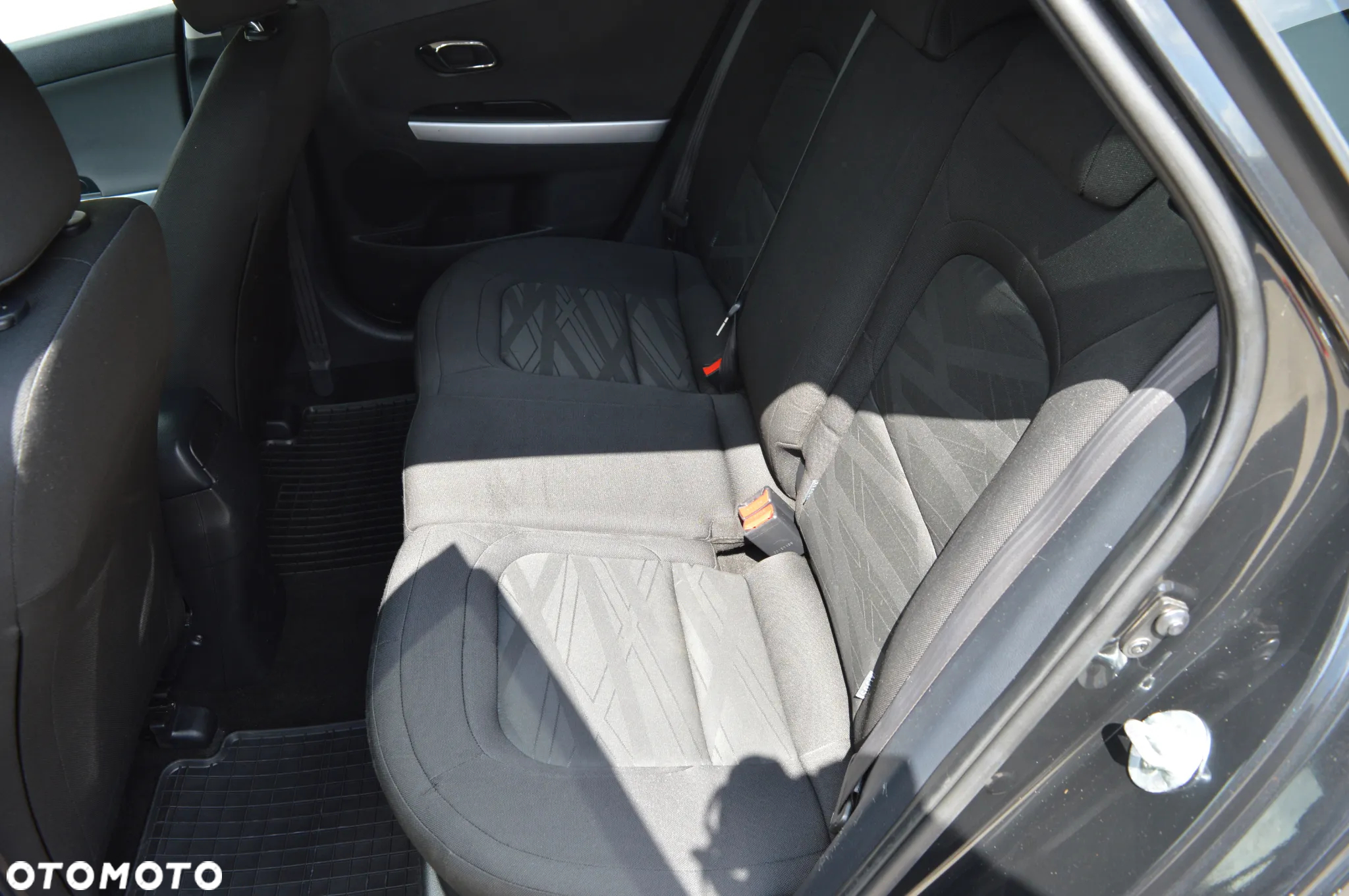 Kia Ceed 1.6 GDI Dream-Team Edition - 12